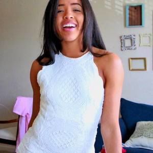 Meet your Posher, Julissa